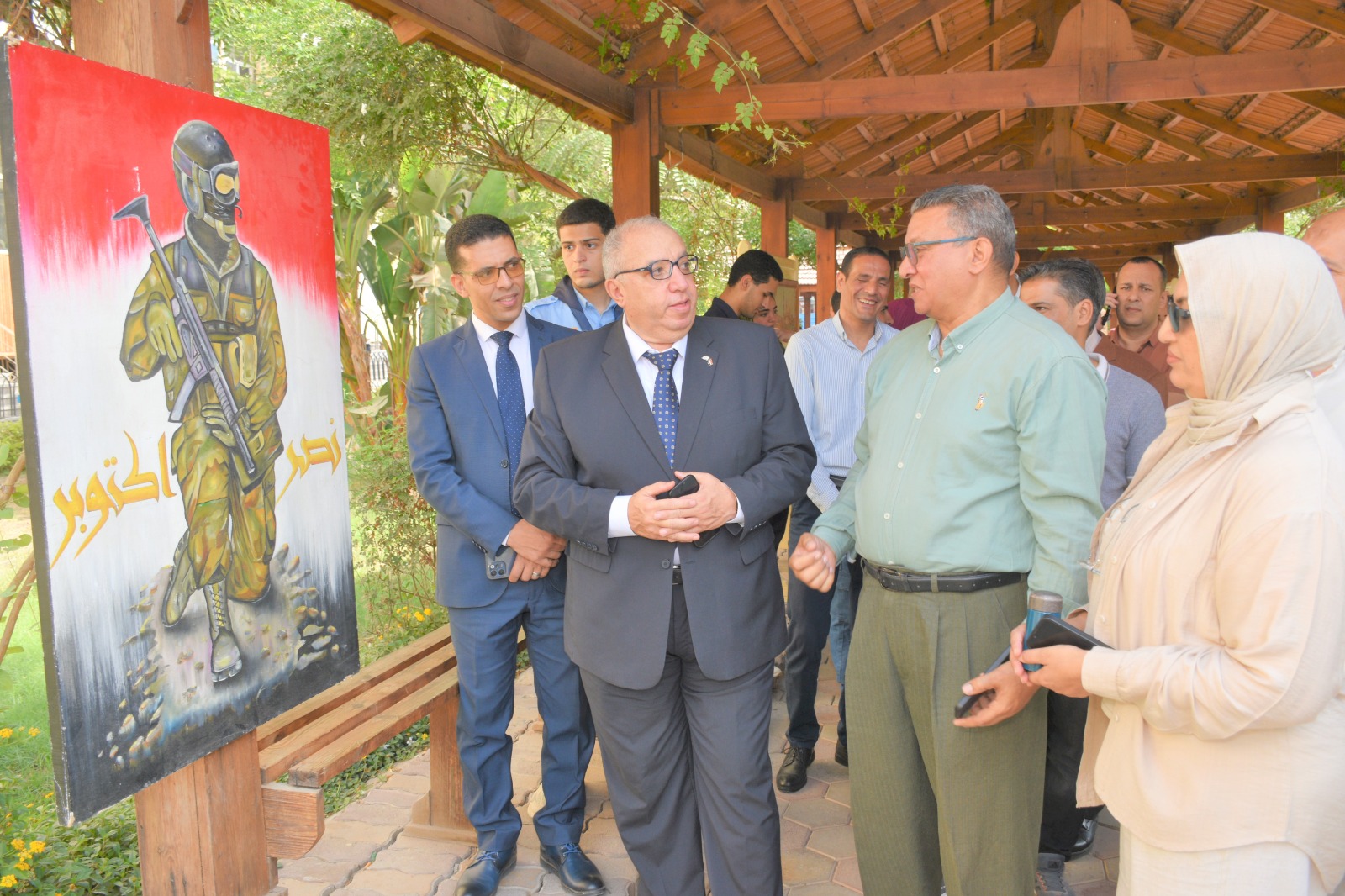 عميد تجارة طنطا يفتتح المعرض الفني للفنون التشكيلية لطلاب تجارة طنطا للعام الجامعي 2026 / 2027